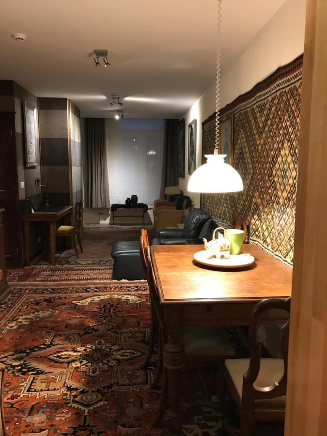 Caravaggio Boutique Suites Антверпен Экстерьер фото