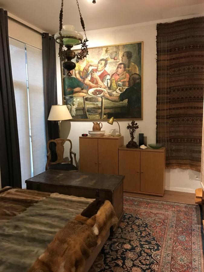 Caravaggio Boutique Suites Антверпен Экстерьер фото